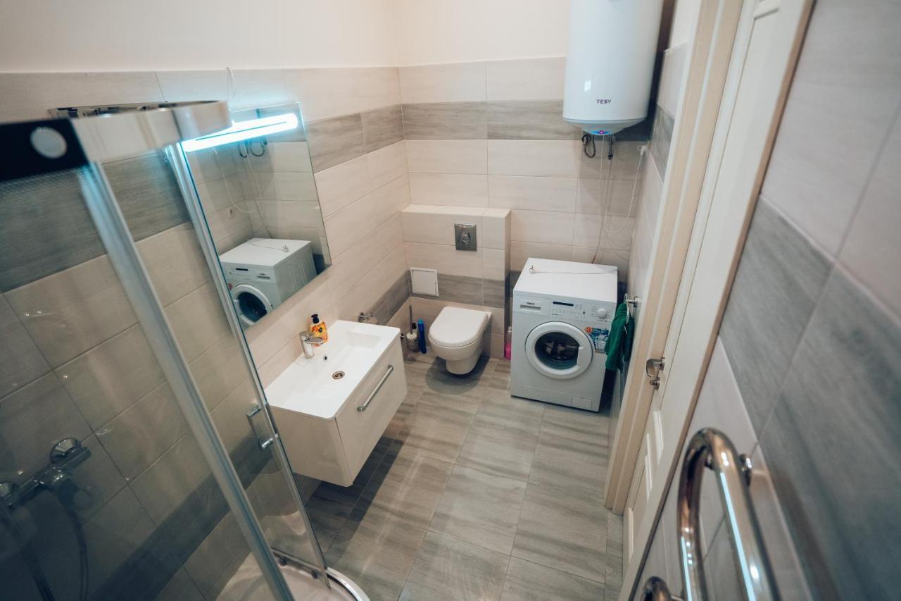 Wonderful Flat On City Center 乌日霍罗德 外观 照片